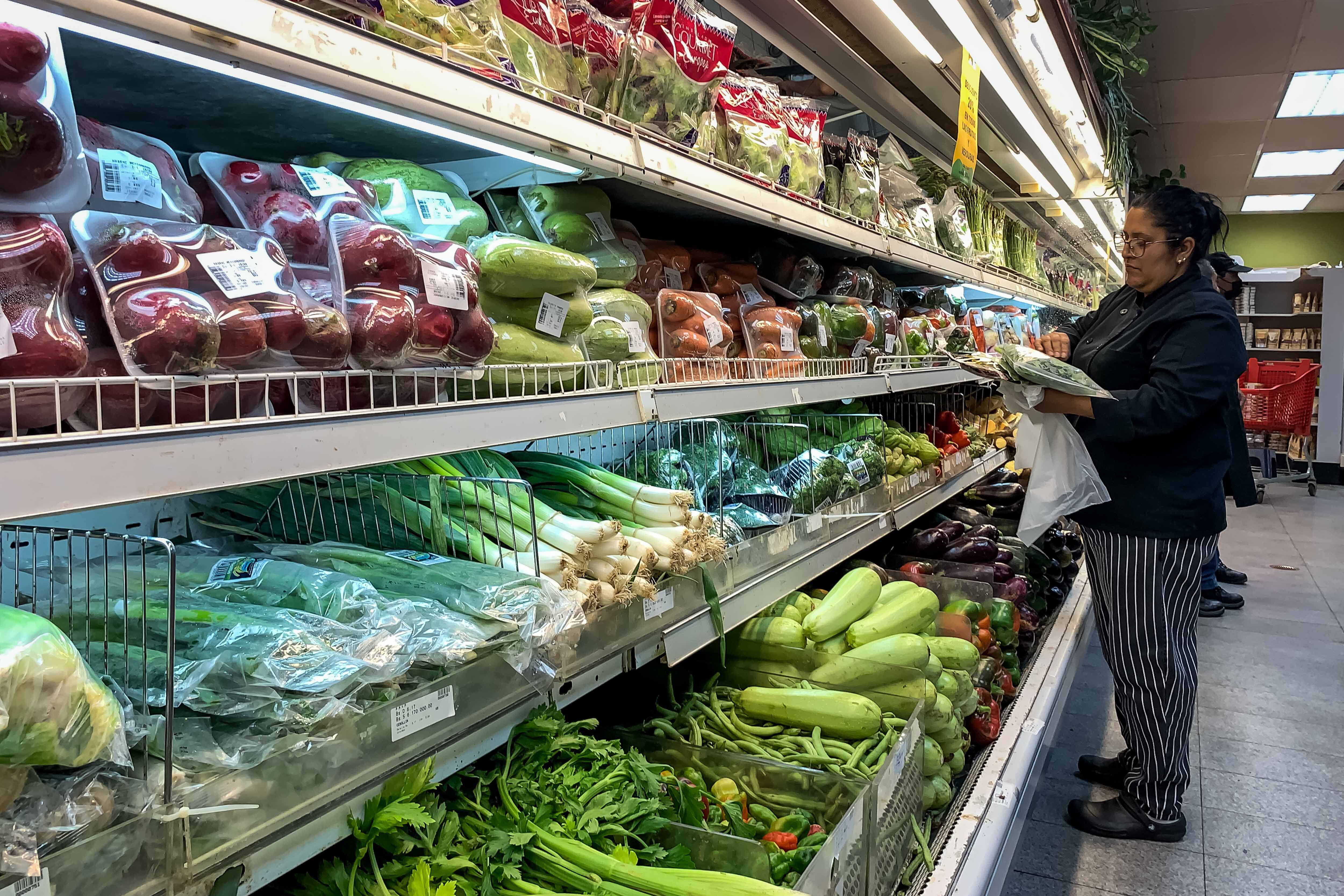 Las verduras aumentaron 6,08% en la tercera semana de febrero, según LCG. EFE/ Miguel Gutiérrez
