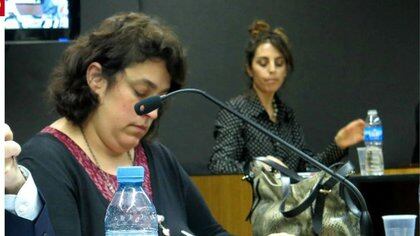 Laura Mazzaferri (primer plano): la fiscal que investigó la causa interna contra Castro. 