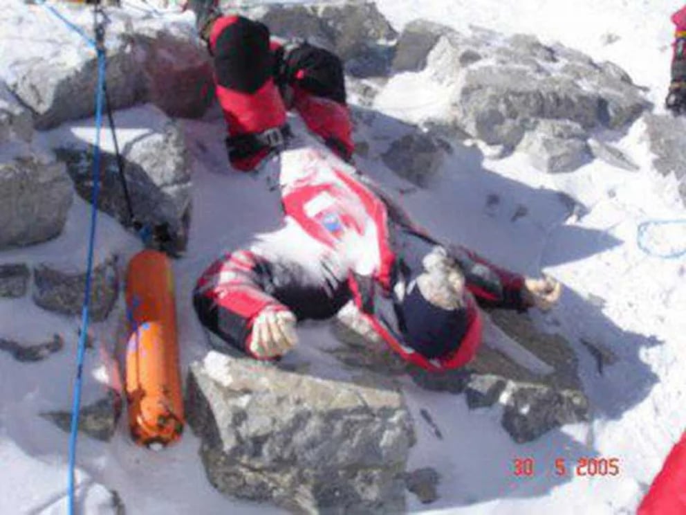 Hombre de 39 años muere en grieta de glaciar