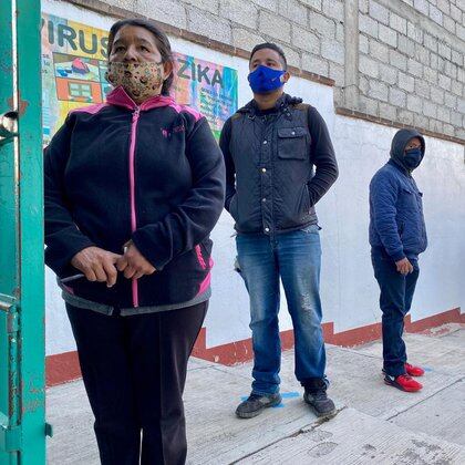 El día de las elecciones de este domingo en Hidalgo, los partidos políticos declararon acusaciones de turismo electoral, coacción y compra de votos, y otras irregularidades para las elecciones de 84 municipios (Foto: Twitter / @ INEMexico)