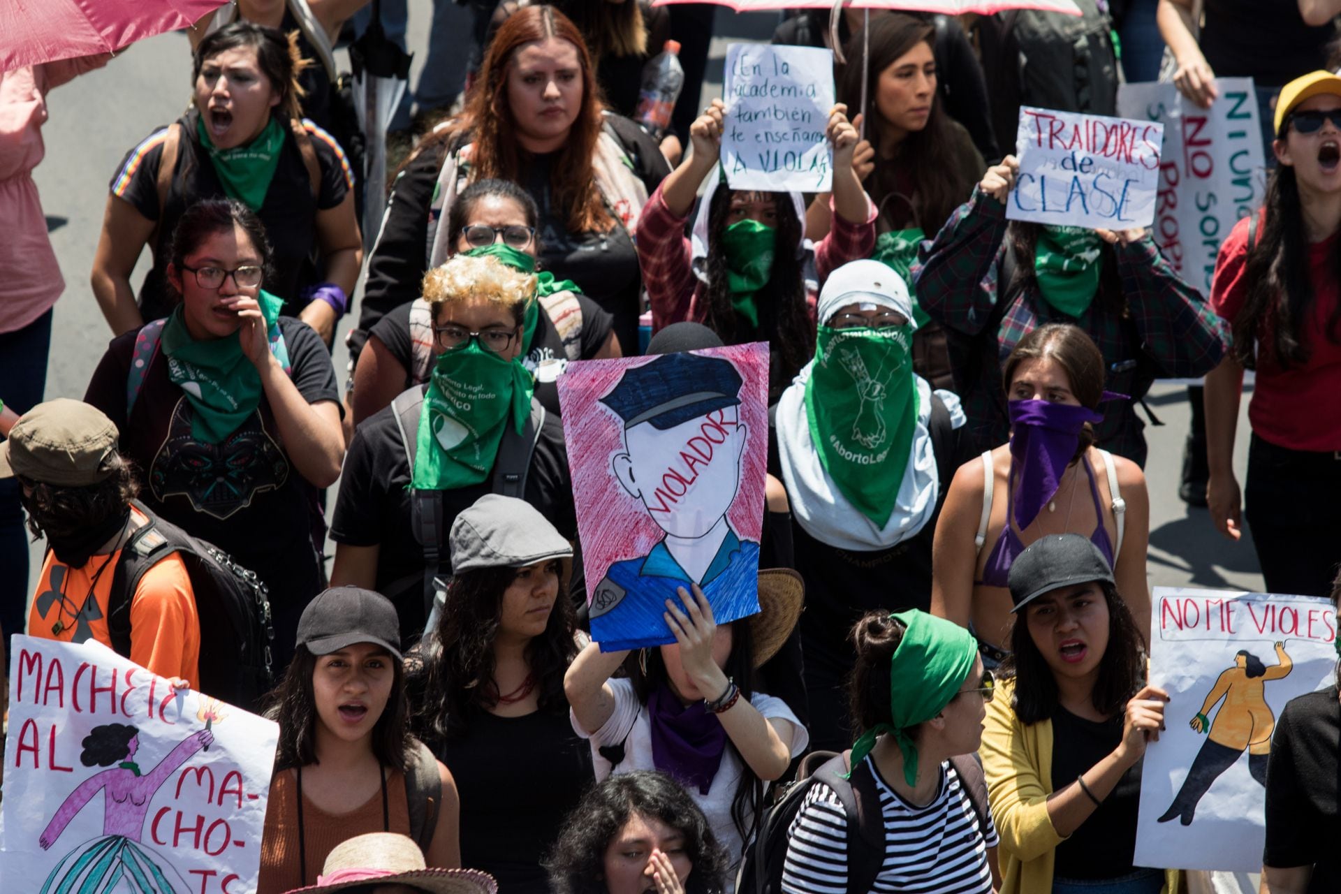 Las manifestantes pidieron a las autoridades que encarcelen a los agentes que violaron de la adolescente (Foto: Cuartoscuro)