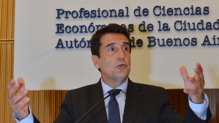 Carlos Melconian admitió haber demandado al Estado por sus tenencias de bonos en default.