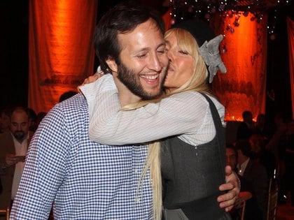 Con Tomás, su hijo. Verónica Guerman / Teleshow.com 164