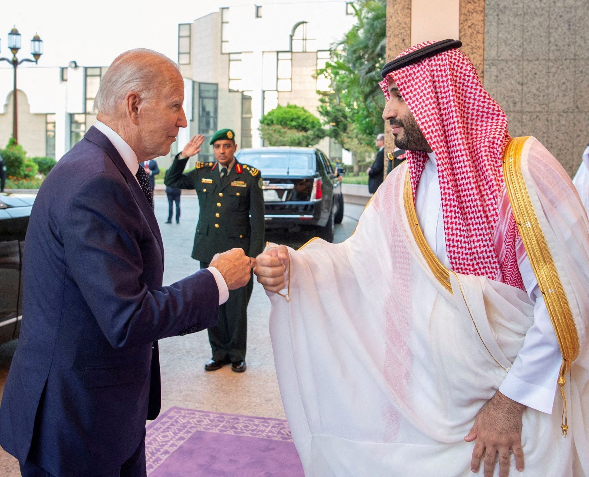 Joe Biden y Mohammed bin Salman (via Reuters)