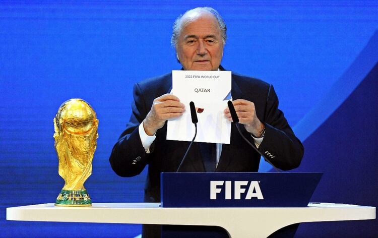 La adjudicación del Mundial de Qatar 2022 se dio durante la presidencia de Joseph Blatter en la FIFA.