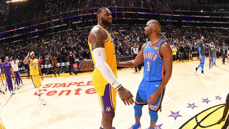 LeBron James se convirtió en el primer basquetbolista en toda la historia de la NBA en conseguir al menos un triple-doble a todos los equipos que disputan la liga (AFP)