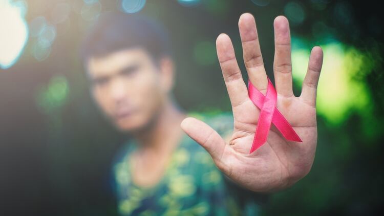 Hoy las drogas para tratar el VIH son más eficaces y menos toxicas (Shutterstock)