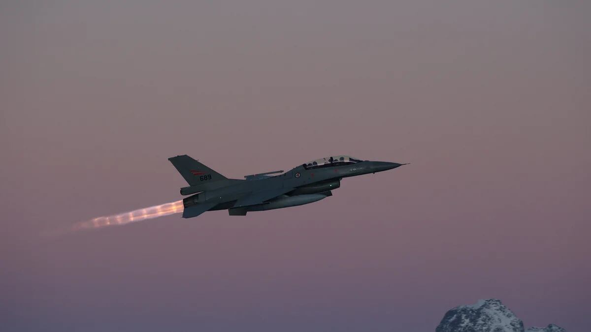 Noruega entregó a Ucrania cazas F-16 y reconoció que los aliados no están haciendo lo suficiente para ayudar a Kiev