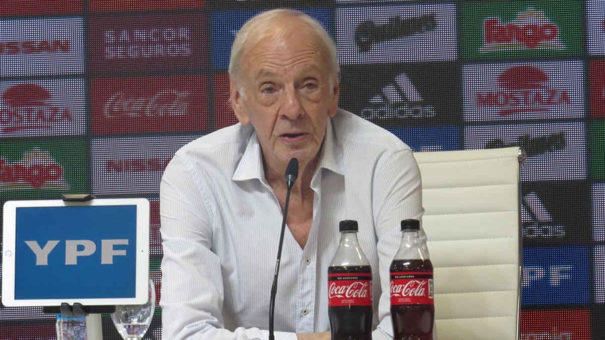naaju.com:

<pre><pre>Menotti took over the reins of the national team: "I do not know how many players are better than those who play here"

