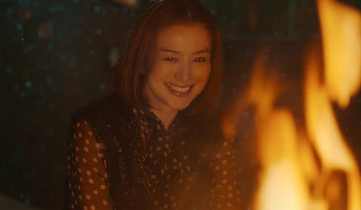 La acaudalada familia Mitarai enfrenta secretos oscuros después de un trágico incendio que cambió sus vidas. (Netflix)