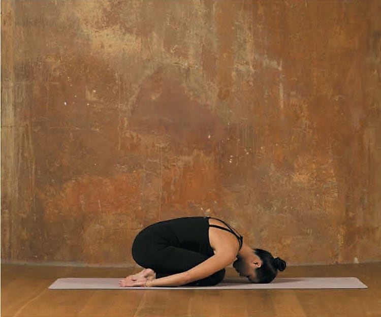 8 Ejercicios De Yoga Para Practicar En Casa Infobae