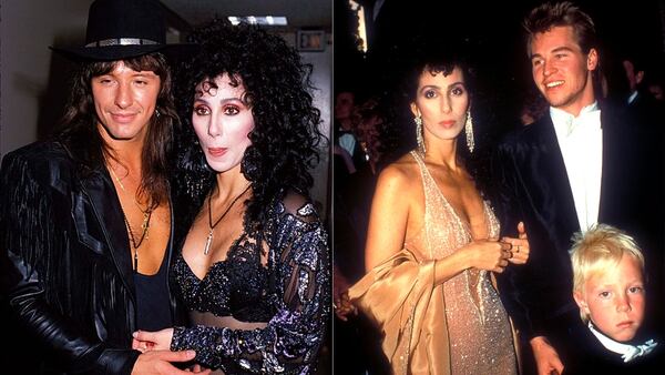 Cher siempre los prefirió más jóvenes: fue pareja de Val Kilmer y el guitarrista Richie Sambora