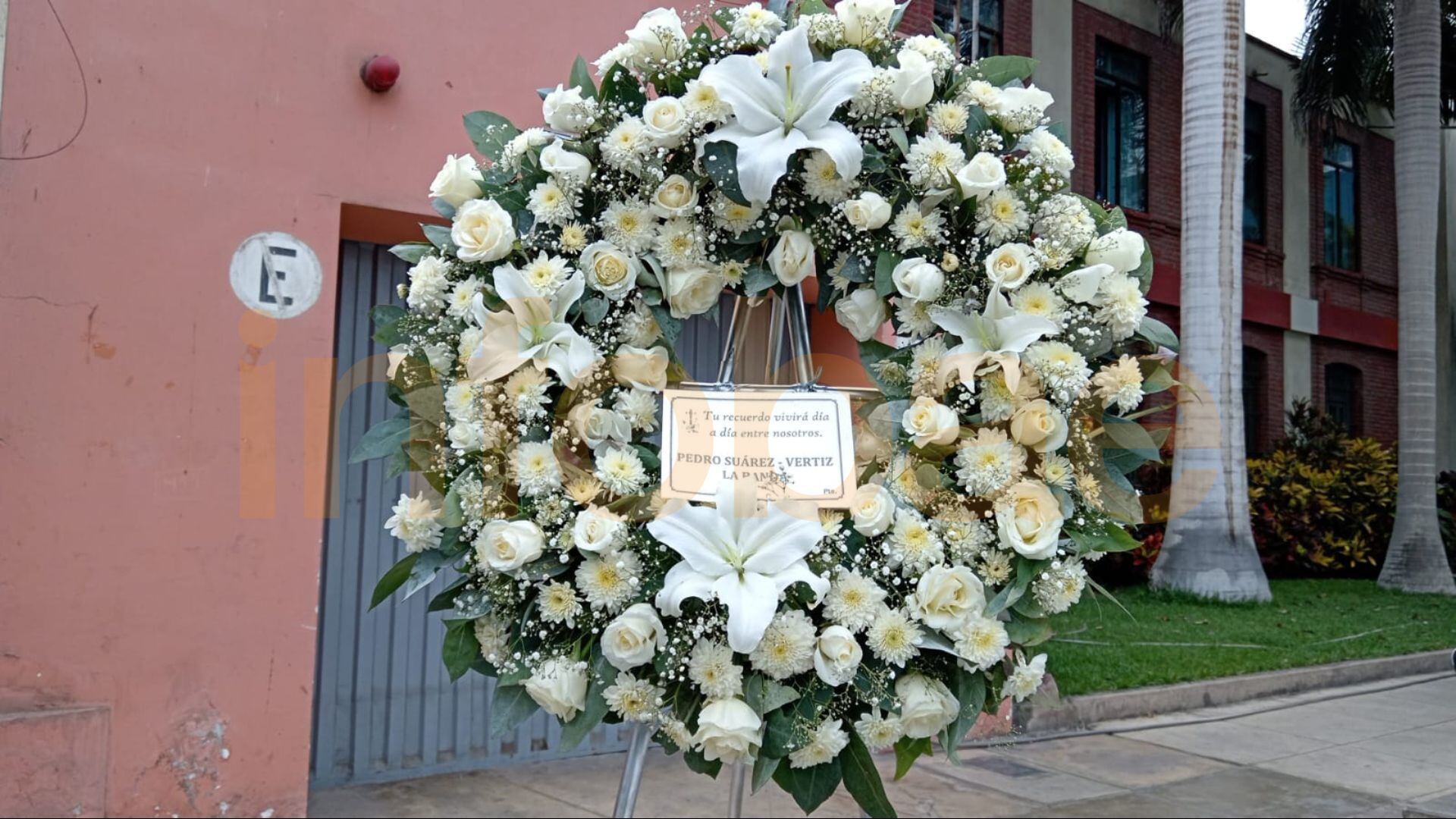 Velorio de Pedro Suárez Vértiz en el velatorio de la iglesia Vírgen de Fátima de Miraflores | Infobae / Paula Elizalde