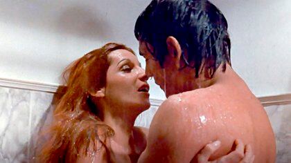 Una de las escenas clásicas entre Susana Giménez y Carlos Monzón en la película "La Mary"