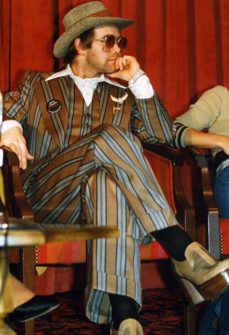 Elton John en 1975 â Foto: Bobby Bank/Shutterstock