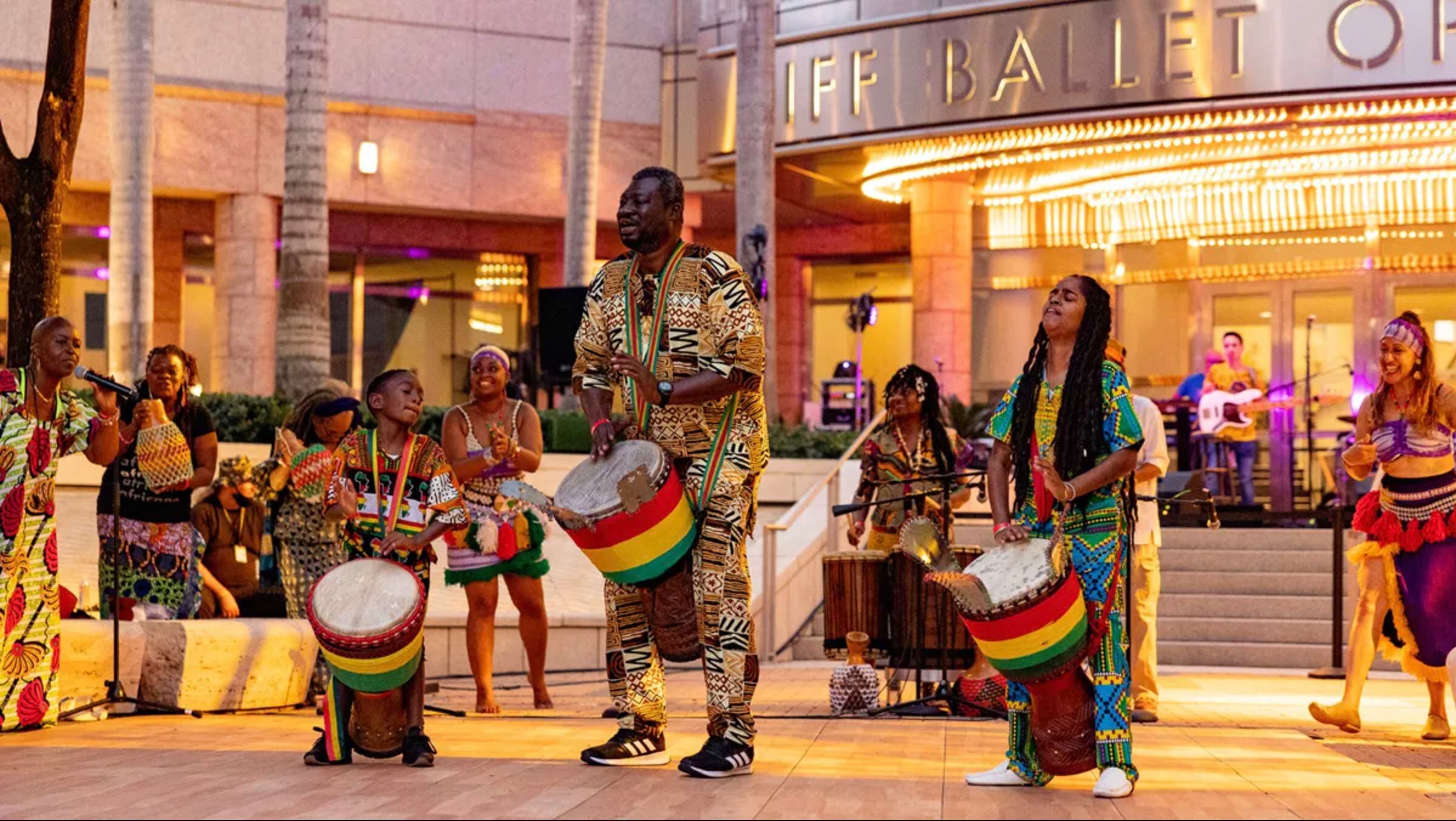 Actuación en el Heritage Fest del Arsht Center en Miami.