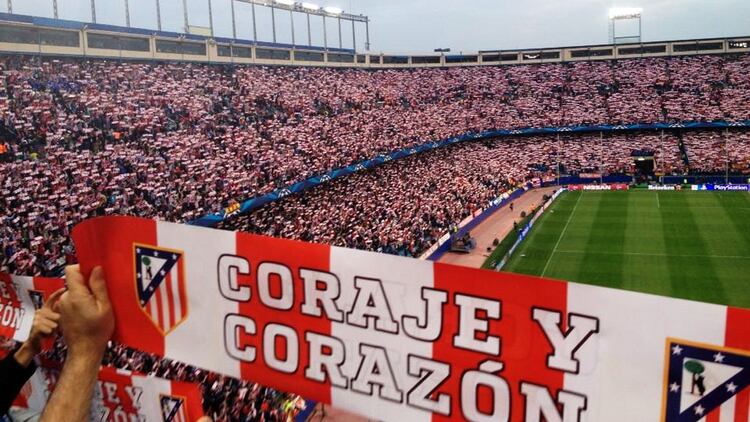 Coraje y Corazón", el lema de los hinchas del Atlético de Madrid ...
