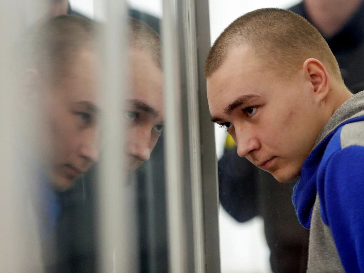 Crímenes de guerra: la Justicia ucraniana condenó al soldado ruso Vadim  Shishimarin a cadena perpetua por el asesinato de un civil - Infobae