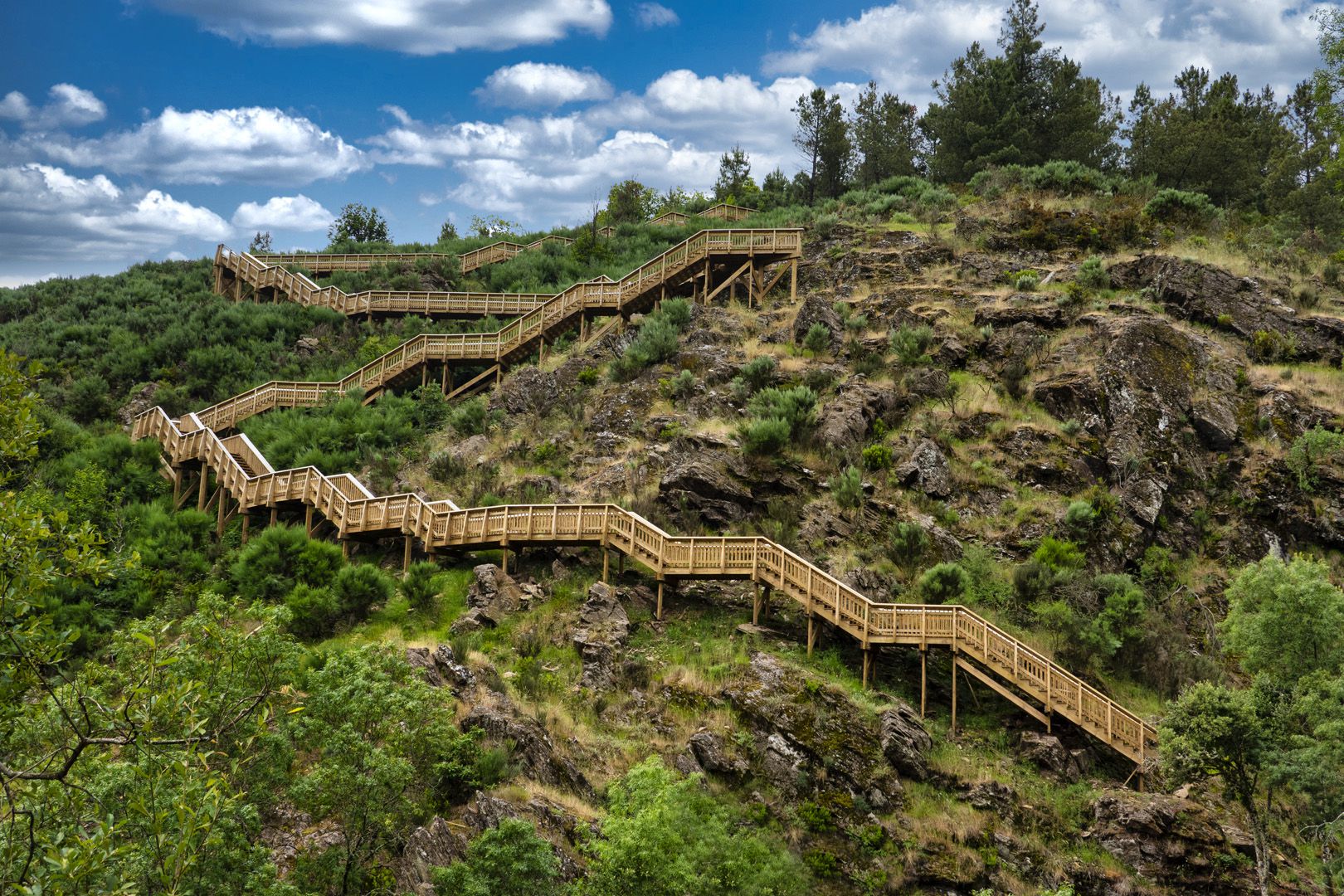 Desfiles do Mondego em Portugal (passadicosdomondego.net).