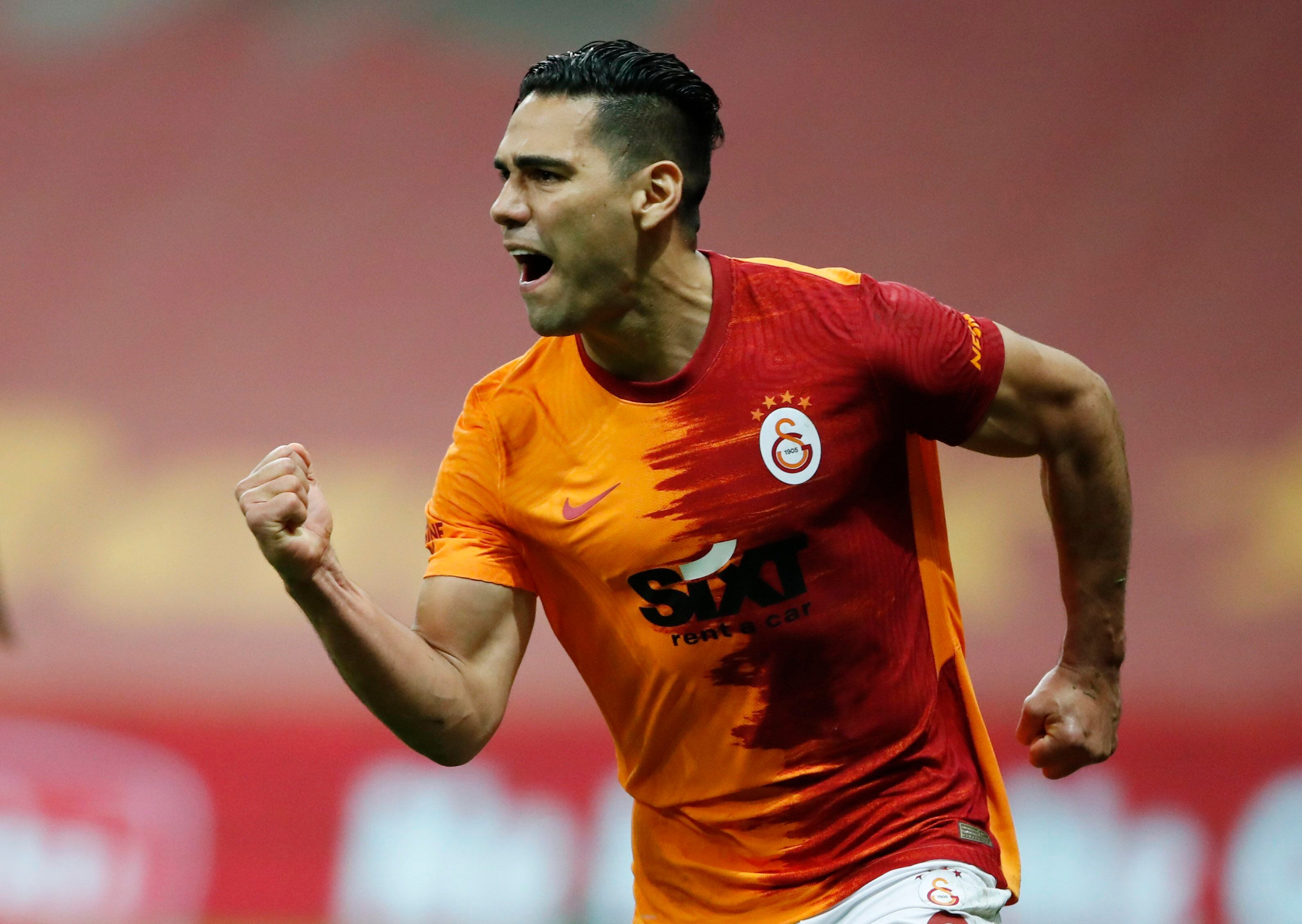 Falcao estuvo en Galatasaray para durante dos temporadas. REUTERS/Kemal Aslan