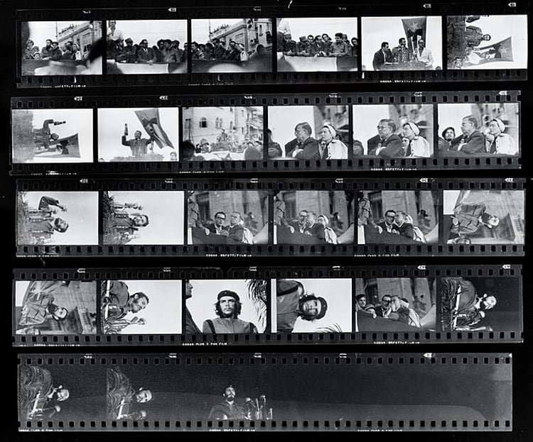 El rollo con las fotos que Alberto Korda tomó del acto, e incluía la foto más famosa del Che.