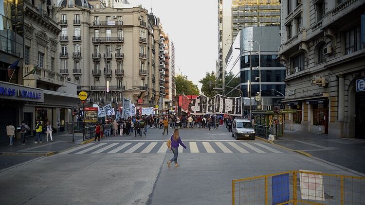 Una imagen de la protesta esta mañana en el centro porteño