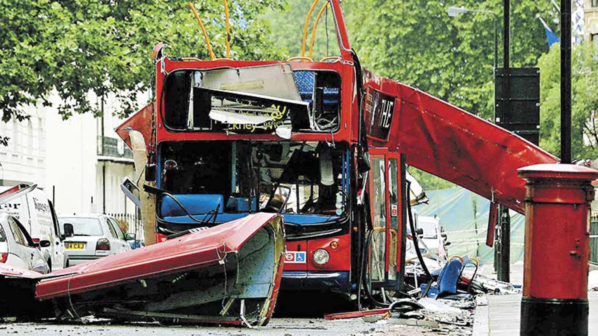 Un autobús fue detonado en Londres