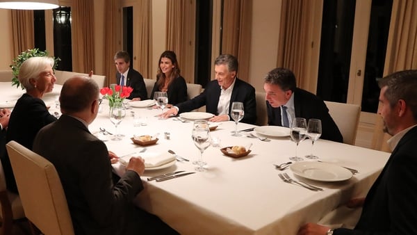 Lagarde aprovechó su visita a la cumbre de Finanzas del G20 y cenó con su equipo en Olivos con Macri y varios de sus ministros