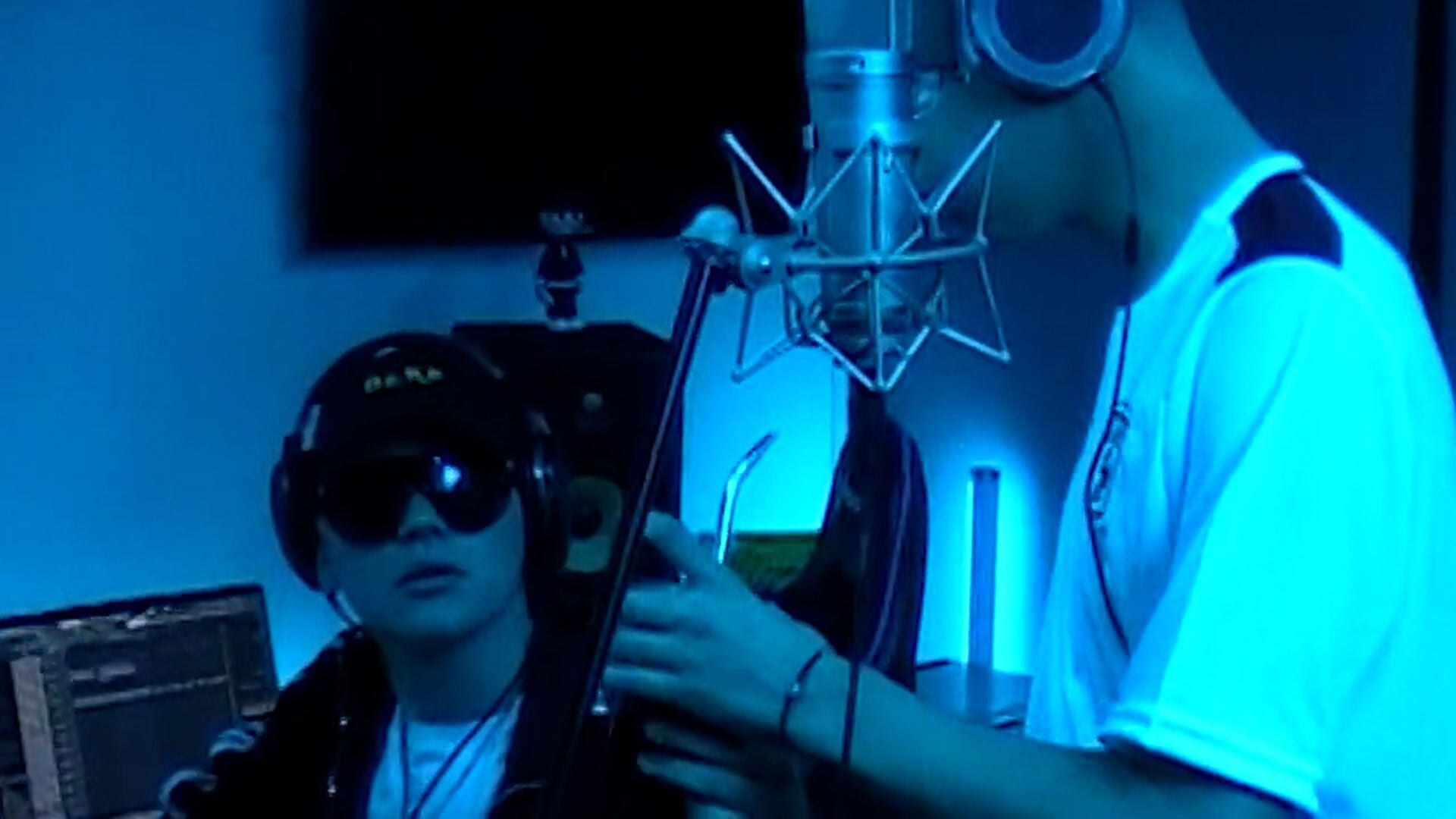 Biza y Milo juntos en el estudio 