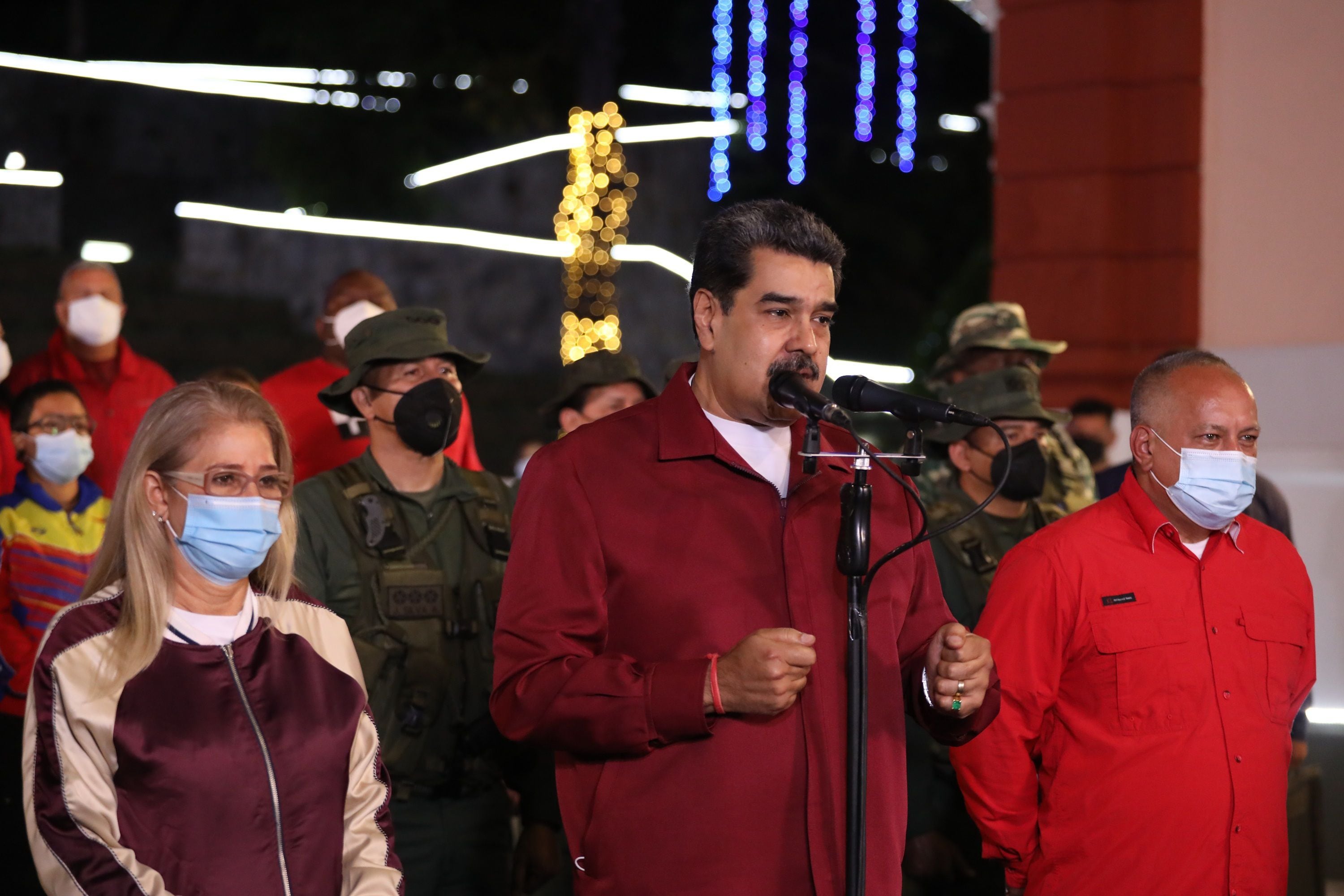 Maduro pidió "respetar los resultados" tras el informe preliminar del escrutinio (EFE)