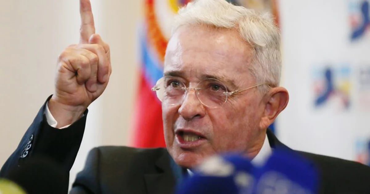 Álvaro Uribe additionally spoke out in opposition to Gustavo Petro’s reforms and known as for a change as a consequence of potential panic amongst traders.