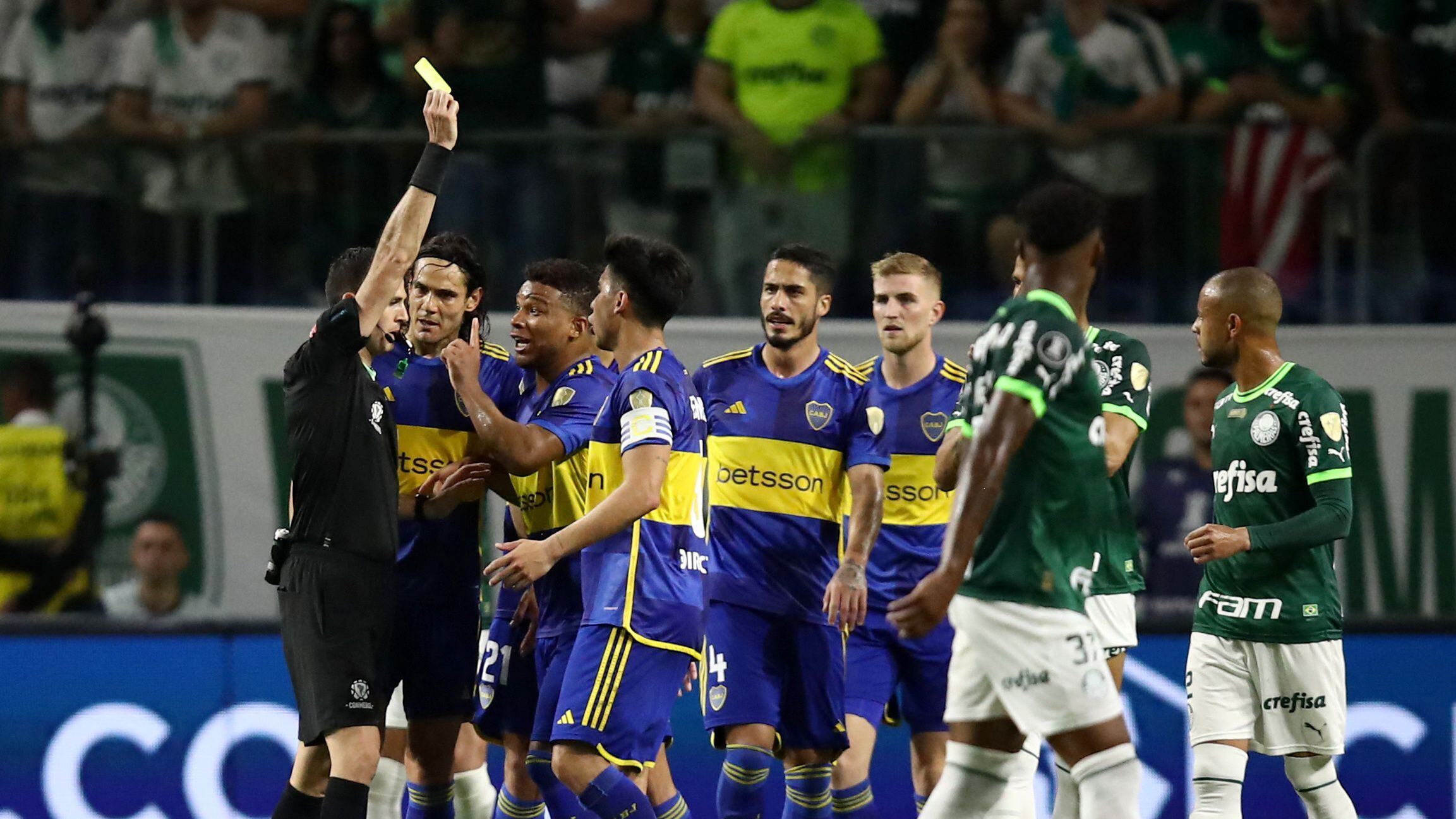 Los brasileños se quejaron por la pérdida de tiempo en la revancha contra Boca (REUTERS/Carla Carniel)