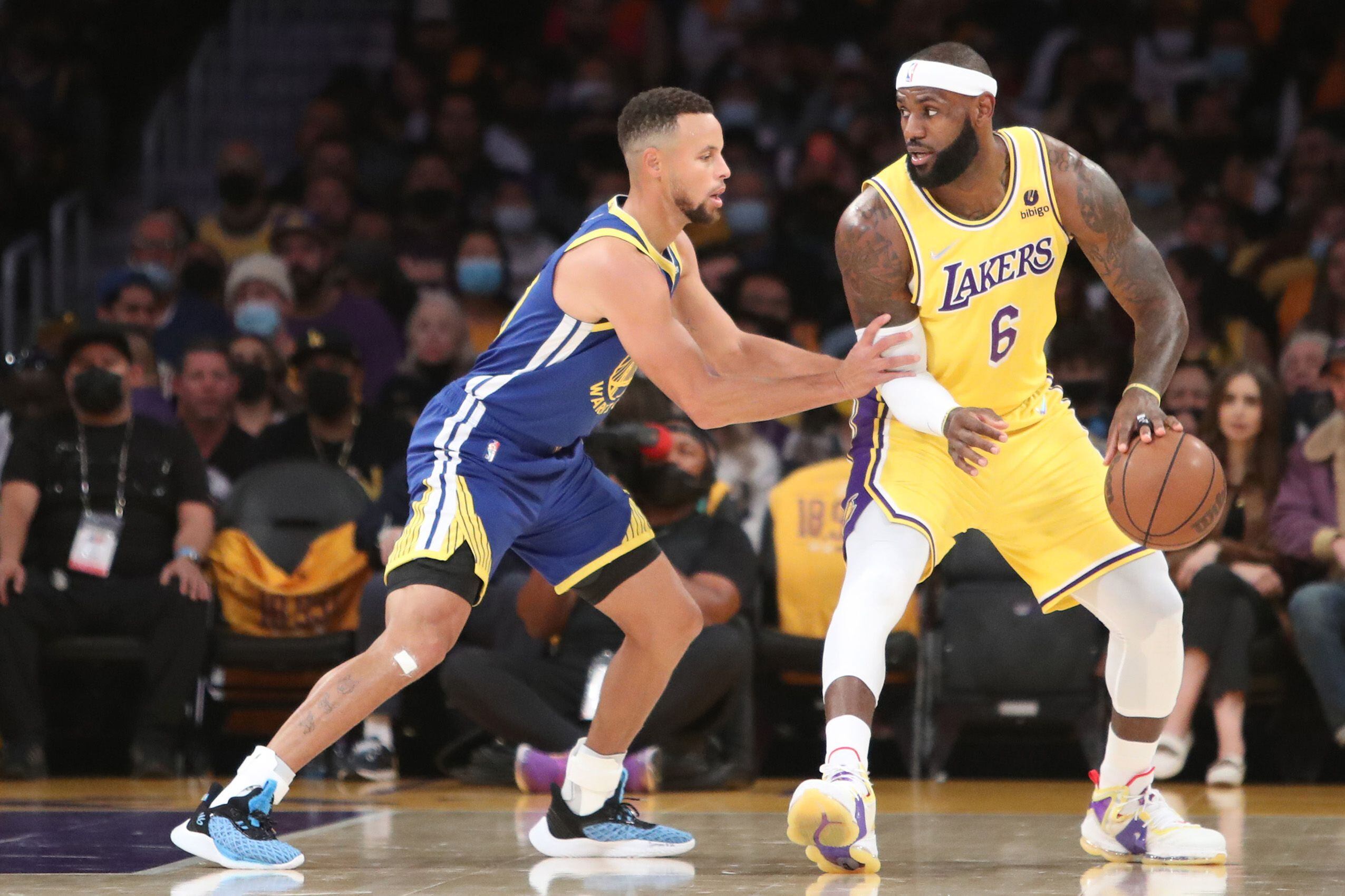 LeBron James y Stephen Curry volverán a verse las caras en una nueva temporada de la NBA