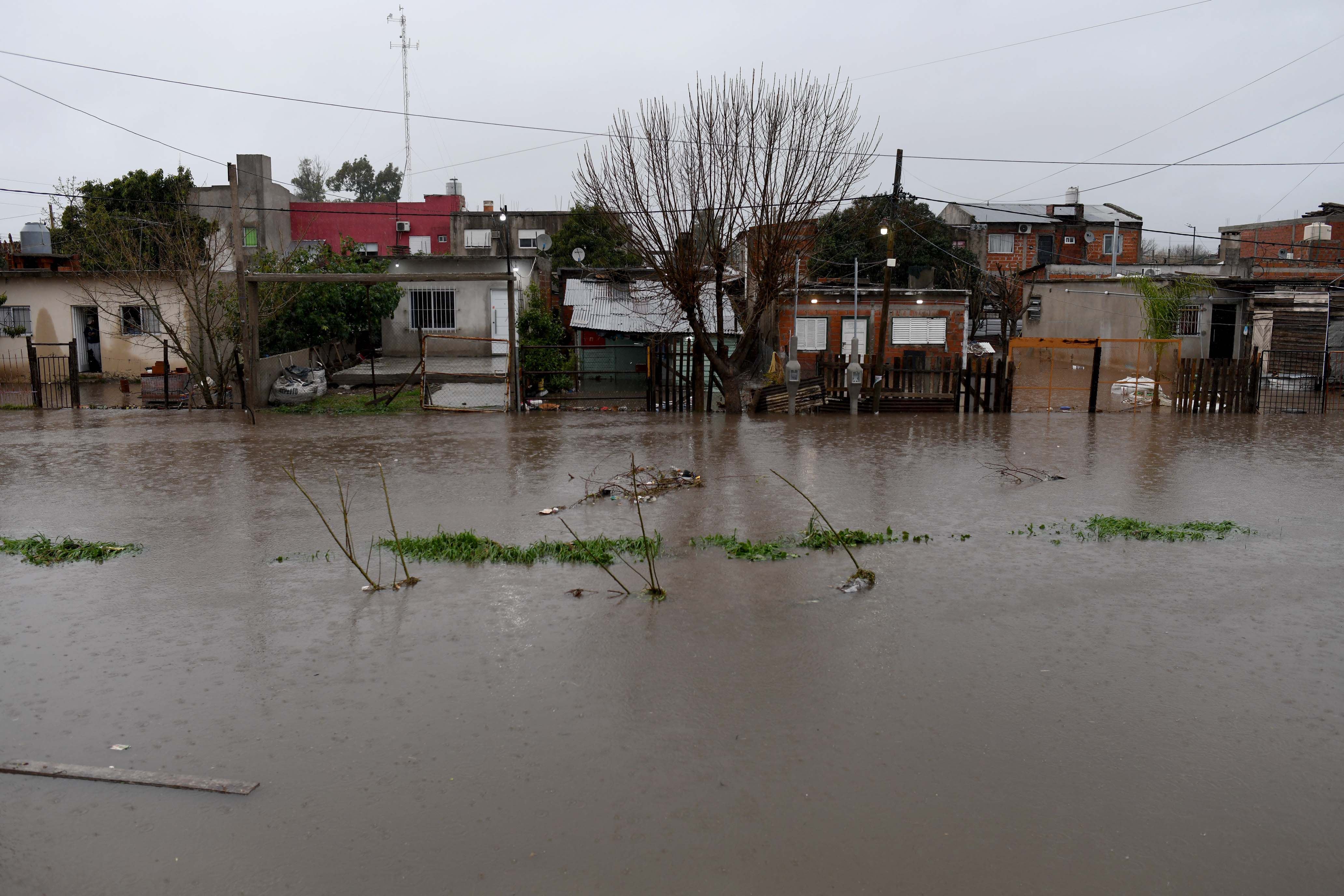 La Municipalidad de La Plata informó que el nivel de alerta por las lluvias fue elevado a naranja. (Foto: Aglaplata)