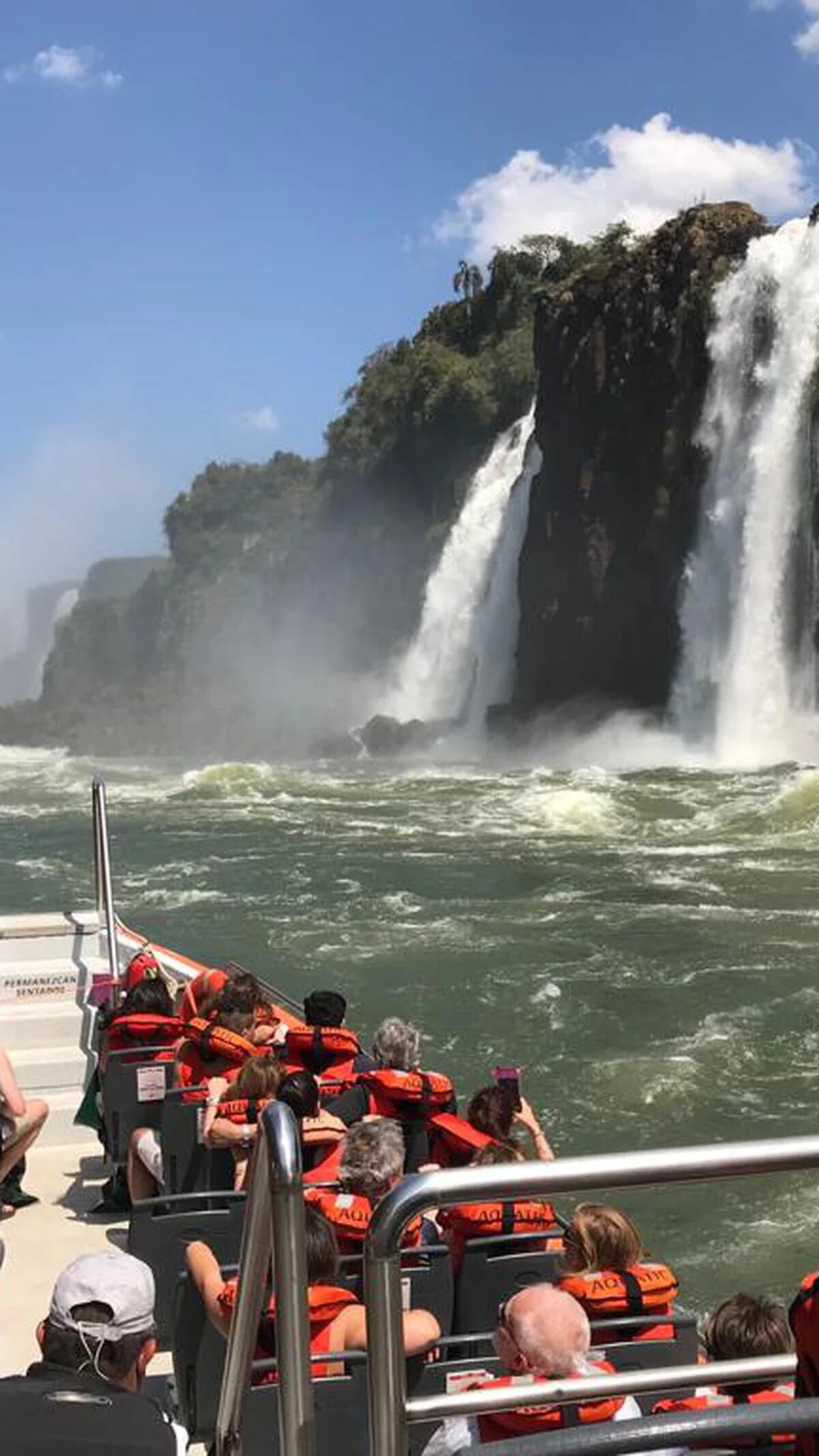 Cataratas del Iguazú: paquetes y precios para recorrer un destino clásico  de la Argentina - Infobae