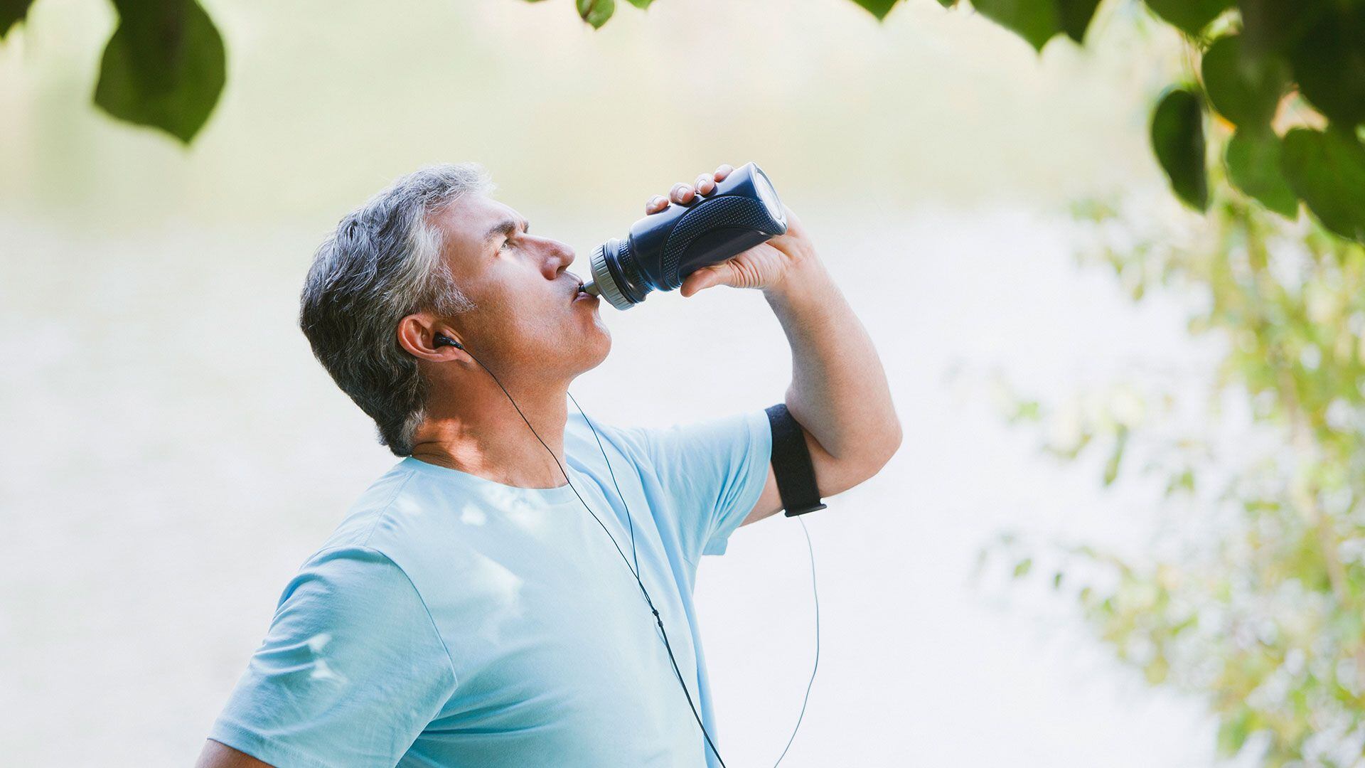 HIDRATACIÓN AGUA CORRER