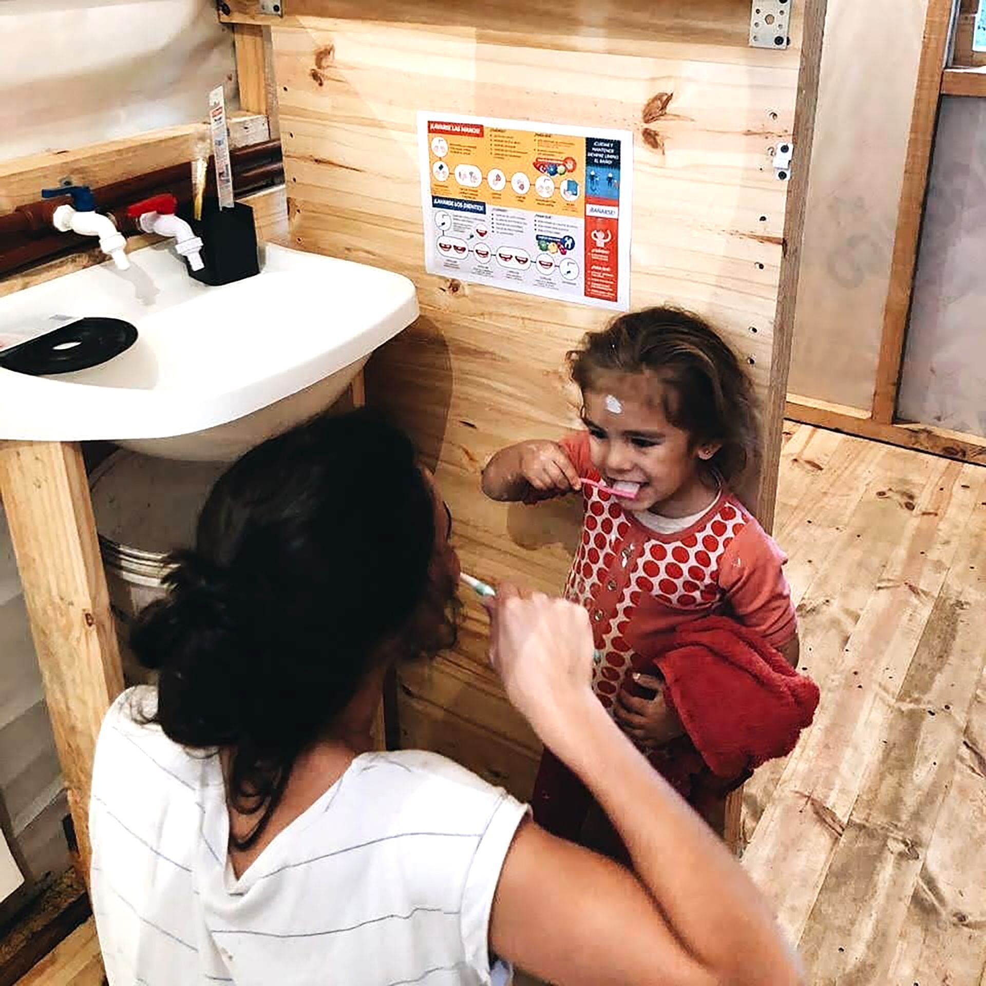 Se trabaja también con inculcar hábitos de higiene básicos (Facebook: Modulo Sanitario)