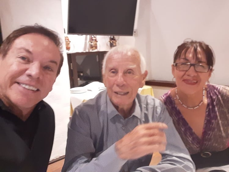 La selfie que tomó Marcos con su tío (Foto: Cortesía Marcos Valdés)