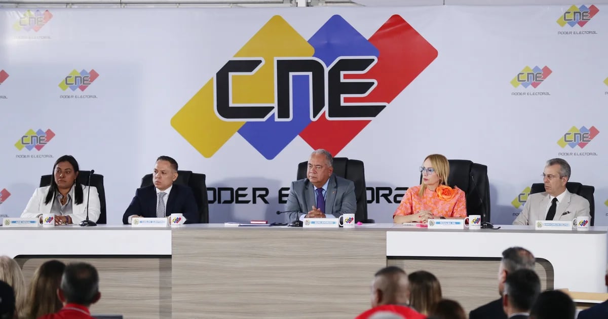 Two opposition parties in Venezuela managed to hold on to the candidacy of Edmundo González Urrutia.