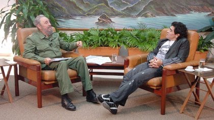 Maradona con Fidel Castro (Foto: NA)