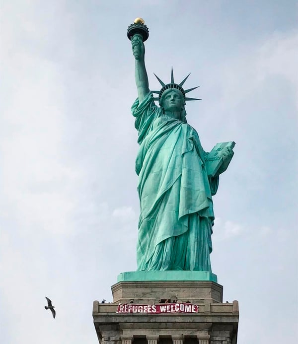 Se considera “simbólico” el cierre de la Estatua de la Libertad, teniendo en cuenta que la cuestión migratoria está siendo central en las negociaciones en el Congreso (AP)