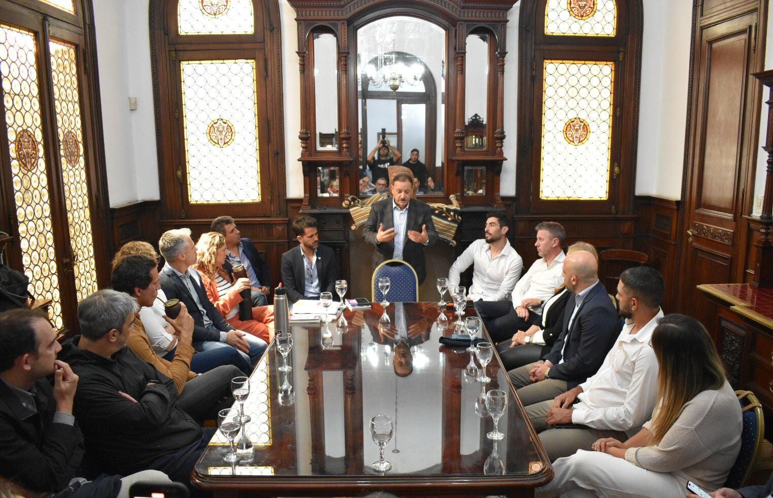 Reunión Ricardo Quintela con Red Federal Peronista