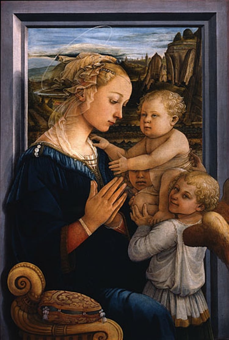 La Virgen, el Niño y dos ángeles de Filippo Lippi se encuentra en la Galeria defgli Uffizi en Florencia