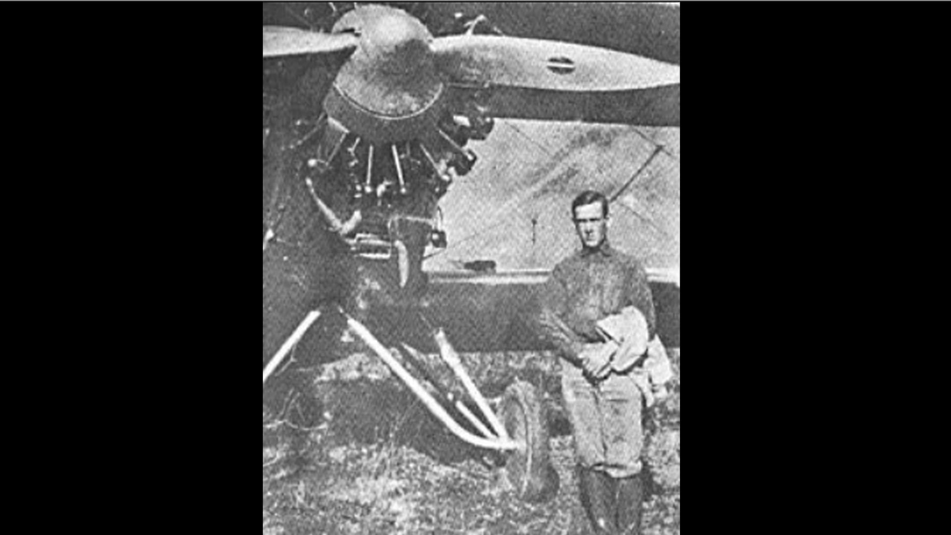 Leonardo Alvariño, pionero de la aviación y valiente en la guerra contra Colombia, es un ejemplo de heroísmo olvidado. (Archivo histórico de Marina)