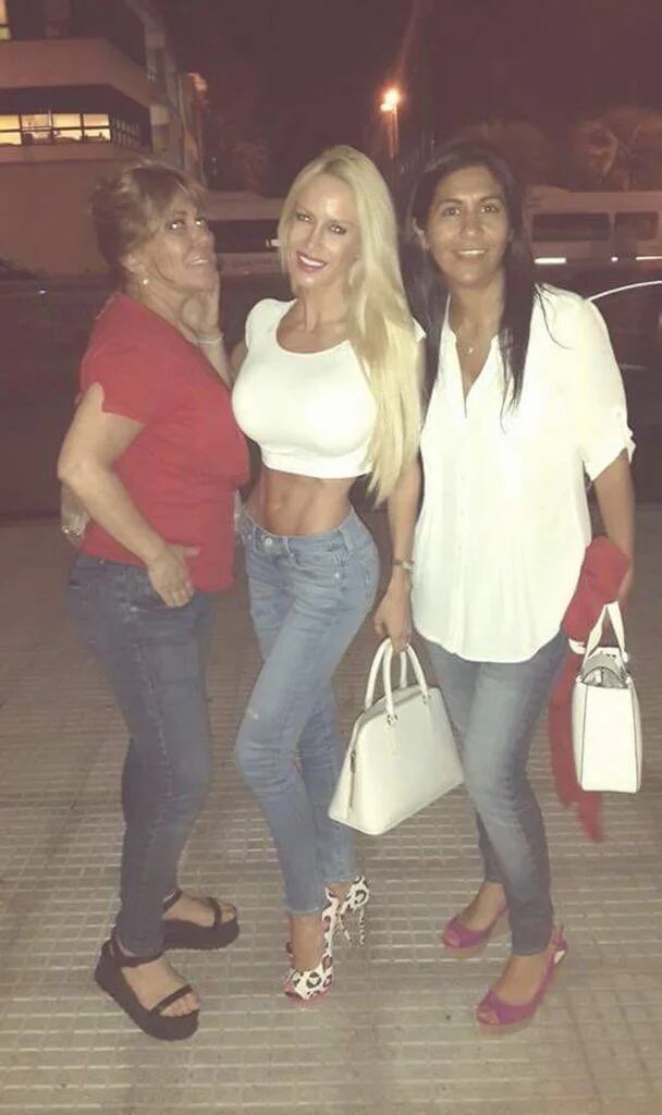 Luciana Salazar y sus amigas Sandra Dillon y Yamila Lensina