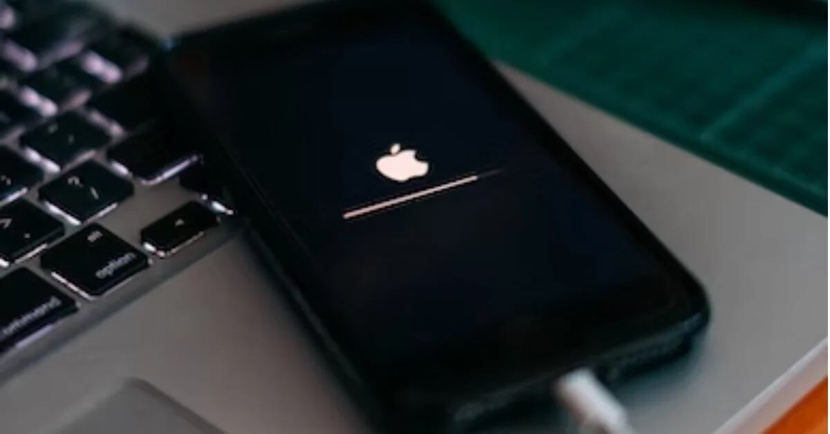 Los usuarios de iPhone ya pueden actualizar a iOS 16.3: qué mejoras trae