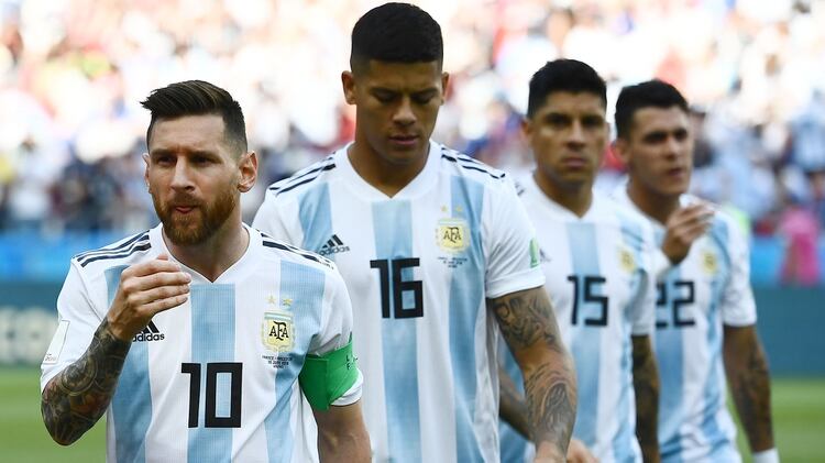 Detrás de Messi, tres jugadores que estuvieron en el Mundial y no serán parte del plantel en la Copa América: Marcos Rojo, Enzo Pérez y Cristian Pavón (AFP)