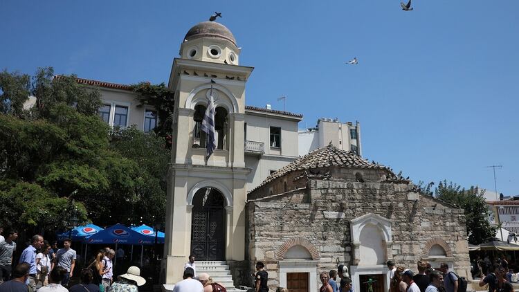 Una cúpula en Atenas perdió parte de su estructura a causa del sismo