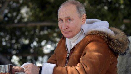 El presidente ruso, Vladimir Putin, sonríe durante unas vacaciones en la taiga siberiana, Rusia. 21 marzo 2021.  Sputnik/Alexei Druzhinin/Kremlin vía Reuters. ATENCIÓN EDITORES - ESTA IMAGEN FUE ENTREGADA POR UNA TERCERA PARTE