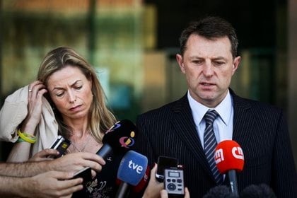 Gerry y Kate McCann, padres de Madeleine la siguen buscando con vida, pero dicen que necesitan saber la verdad para lograr la paz que perdieron hace 14 años (EFE)